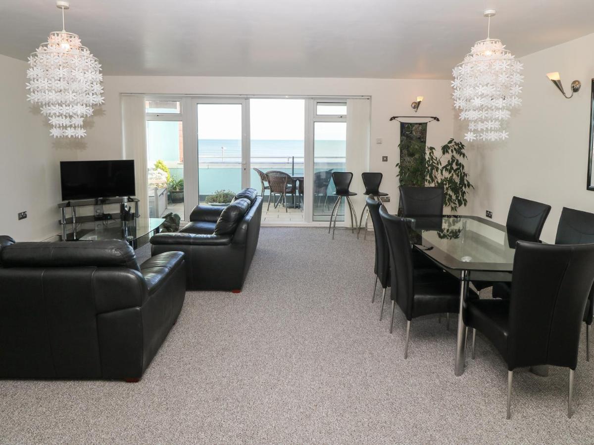 Sea View Apartment Pwllheli Ngoại thất bức ảnh