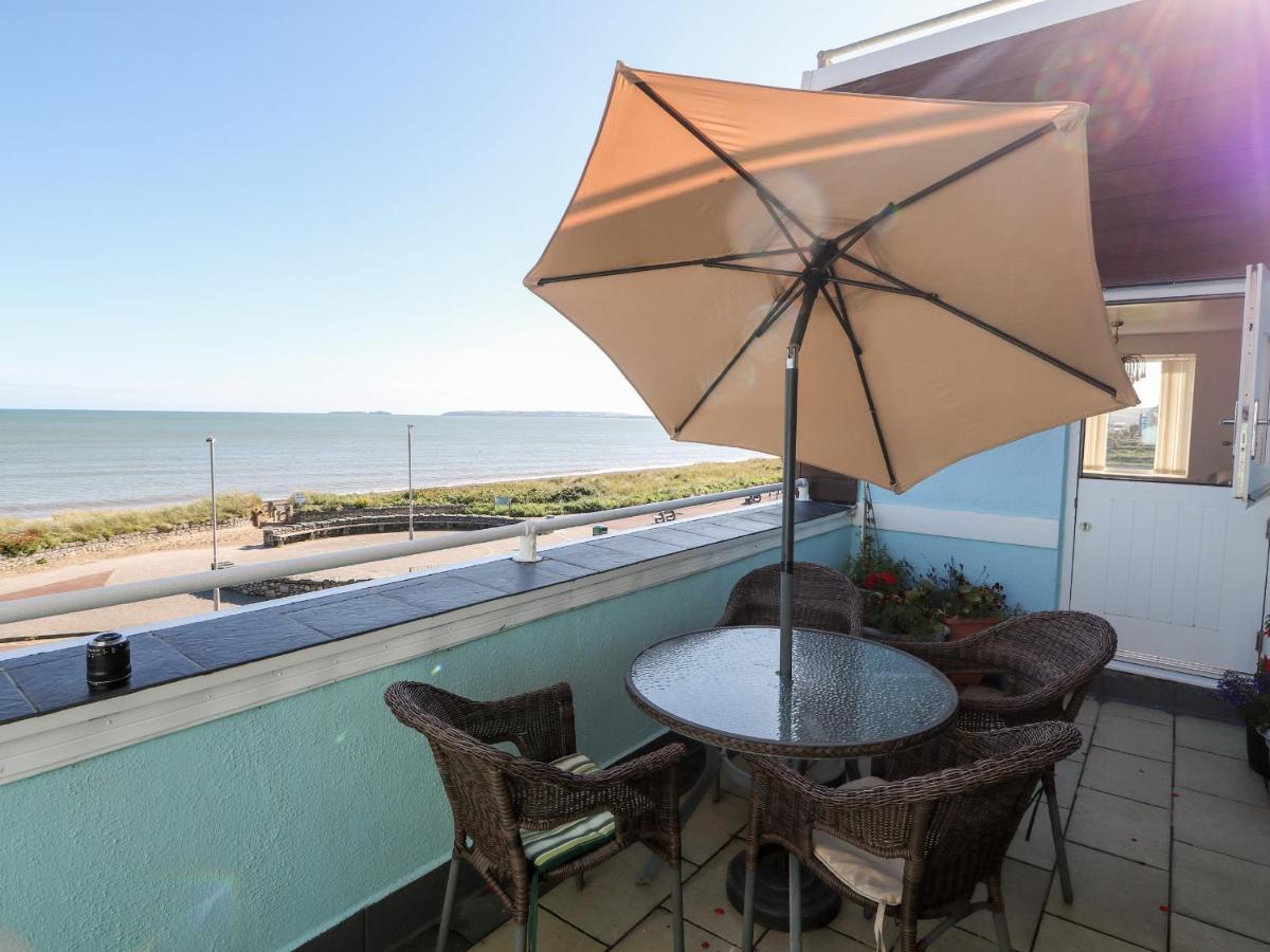 Sea View Apartment Pwllheli Ngoại thất bức ảnh